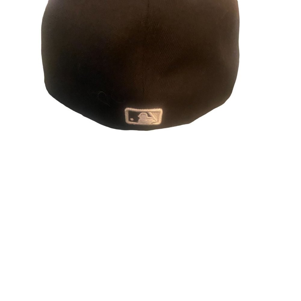 Chicago White Sox  New Era 59 Fifty Embroidered Logo Geometric Fitted Ball Cap - Picture 3 of 3
